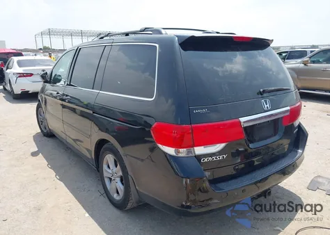 2010 Honda Odyssey Touring z USA, uszkodzony, nr VIN 5FNRL3H90AB070720